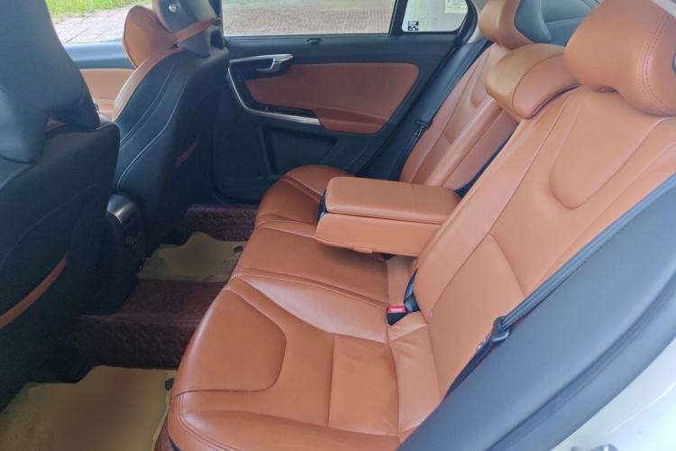 Used Volvo S60 2016 S60L T5 Intelligent Drive Edition Left Rear Seat