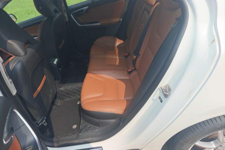 Used Volvo S60 2016 S60L T5 Intelligent Drive Edition Left Rear Seat