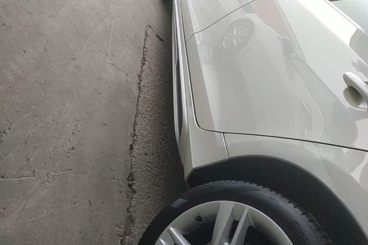 Used Volvo S60 2016 S60L T5 Intelligent Drive Edition Left Side Sill