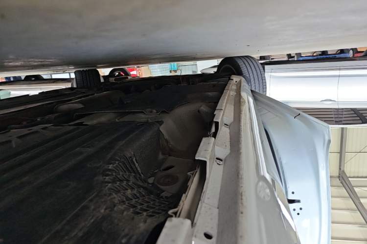 Used Volvo S60 2016 S60L T5 Intelligent Drive Edition Left Side Sill