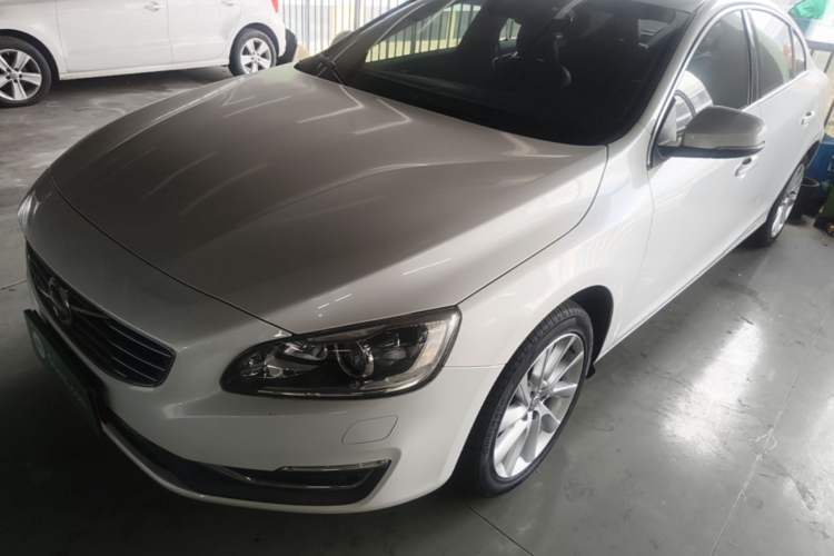 Used Volvo S60 2016 S60L T4 Zhiyuan Edition Guazi used car, China used car export, Used car for sale, Used cars, Cheapest cars for sale