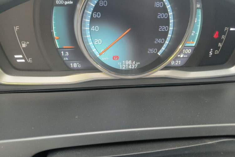 Used Volvo S60 2016 S60L T5 Intelligent Drive Edition Odometer Close Up