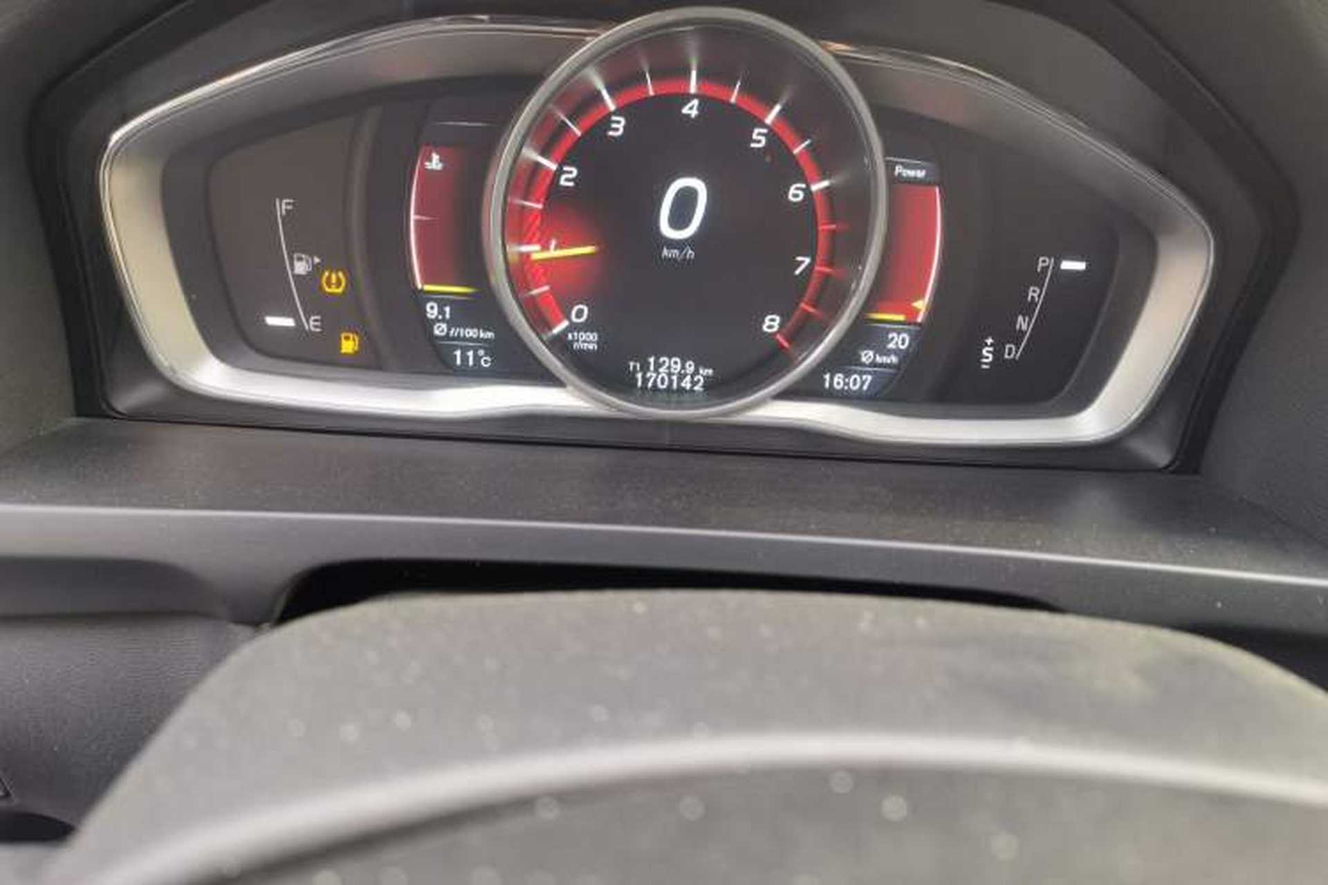 Used Volvo S60 2016 S60L T4 Zhiyuan Edition Odometer Close Up