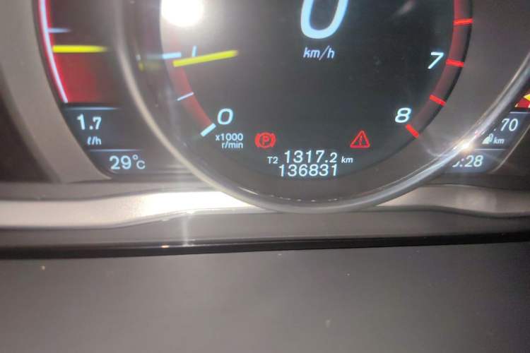 Used Volvo S60 2016 S60L T5 Intelligent Drive Edition Odometer Close Up