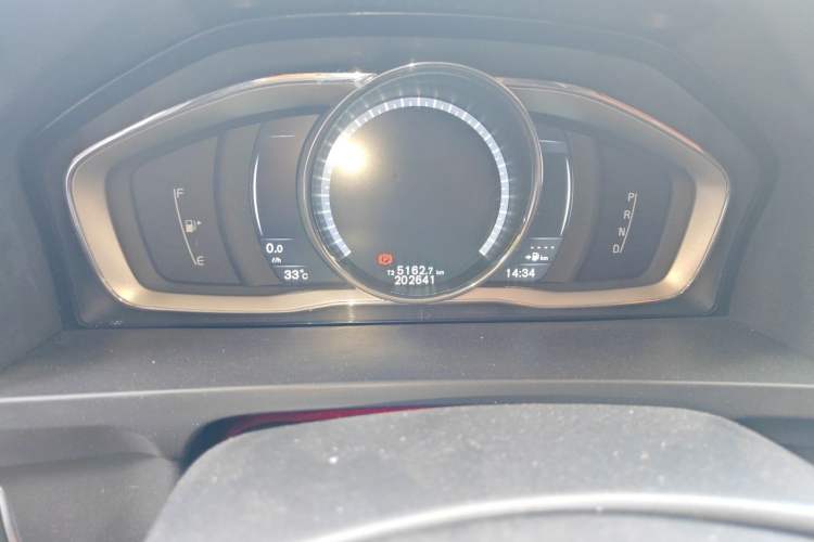 Used Volvo S60 2016 S60L T5 Intelligent Drive Edition Odometer Close Up