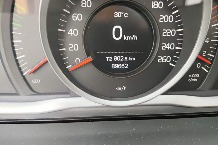 Used Volvo S60 2016 S60L T3 Smart Drive Edition Odometer Close Up