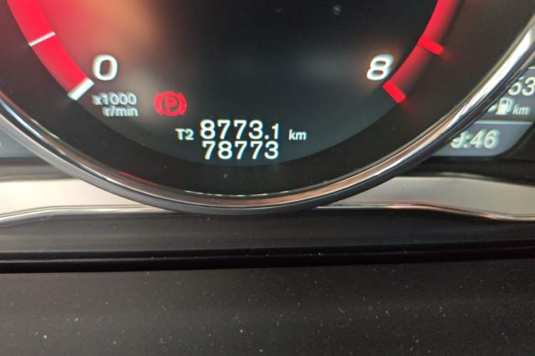 Used Volvo S60 2016 S60L T5 Intelligent Drive Edition Odometer Close Up