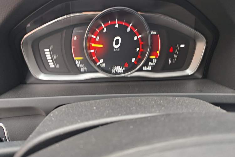 Used Volvo S60 2016 S60L T3 Smart Drive Edition Odometer Close Up