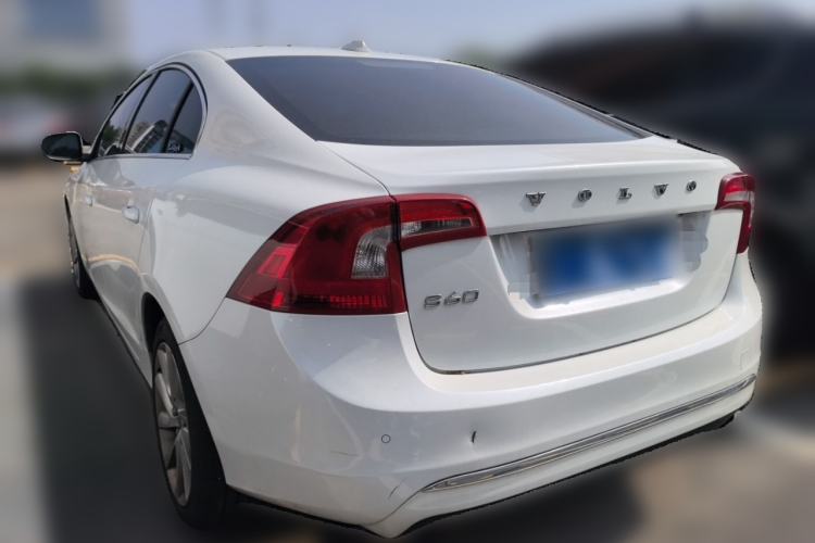 Used Volvo S60 2016 S60L T4 Zhiyuan Edition Rear Left 45 Deg