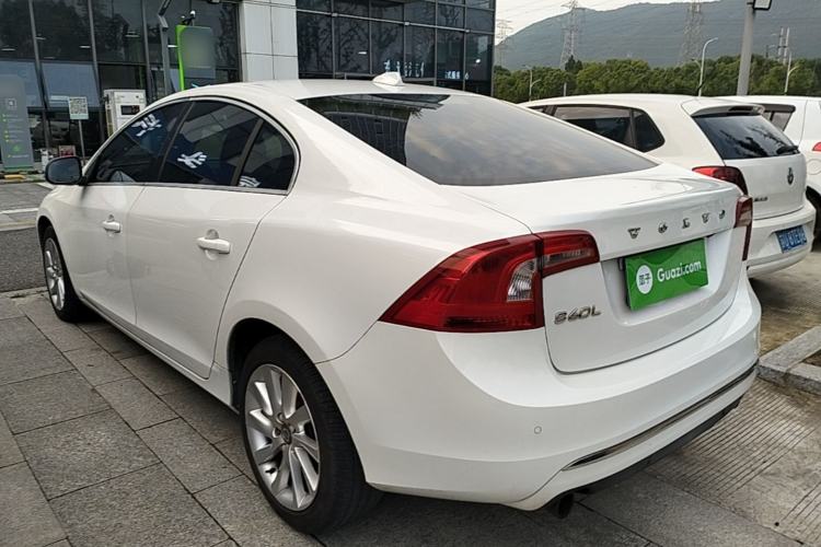 Used Volvo S60 2016 S60L T4 Zhiyuan Edition Rear Left 45 Deg