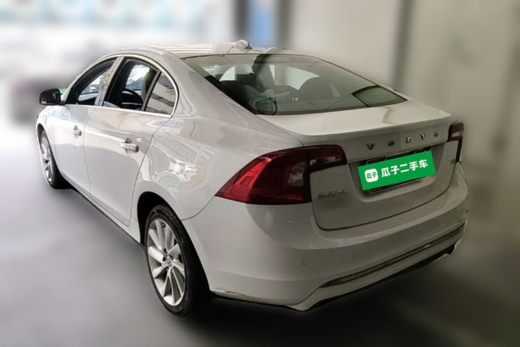 Used Volvo S60 2016 S60L T4 Zhiyuan Edition Rear Left 45 Deg