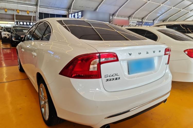 Used Volvo S60 2016 S60L T4 Zhiyuan Edition Rear Left 45 Deg