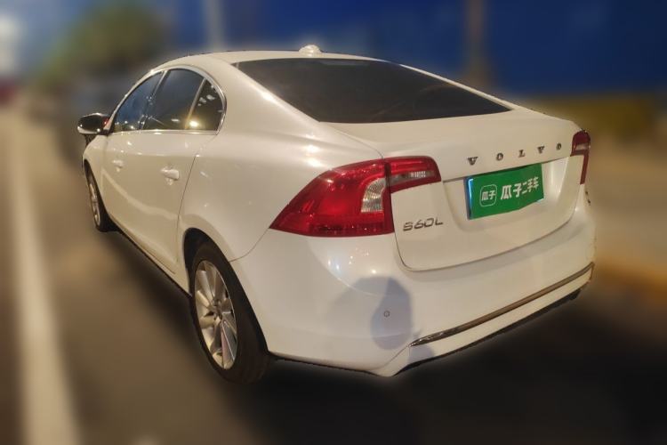 Used Volvo S60 2016 S60L T4 Zhiyuan Edition Rear Left 45 Deg