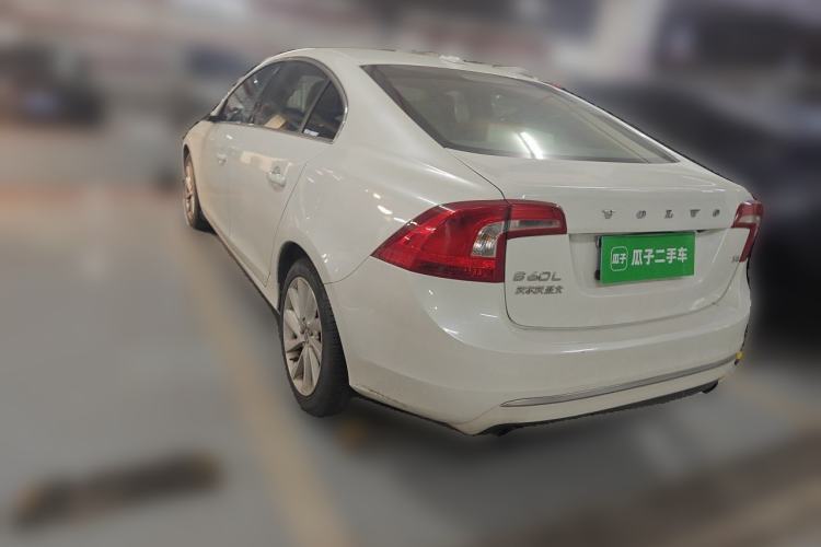 Used Volvo S60 2016 S60L T4 Zhiyuan Edition Rear Left 45 Deg