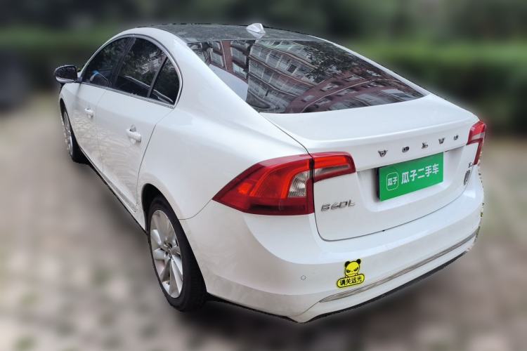Used Volvo S60 2016 S60L T4 Zhiyuan Edition Rear Left 45 Deg