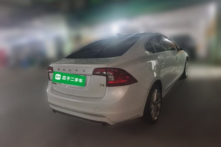 Used Volvo S60 2016 S60L T4 Zhiyuan Edition Rear Right 45 Deg