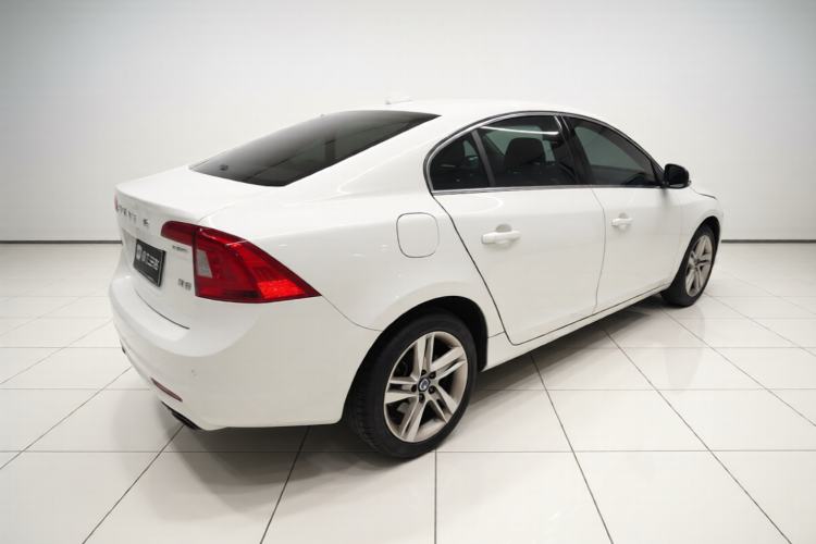 Used Volvo S60 2016 S60L T5 Intelligent Drive Edition Rear Right 45 Deg