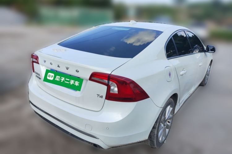 Used Volvo S60 2016 S60L T4 Zhiyuan Edition Rear Right 45 Deg