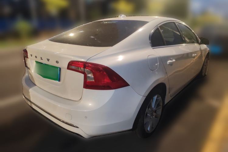 Used Volvo S60 2016 S60L T4 Zhiyuan Edition Rear Right 45 Deg