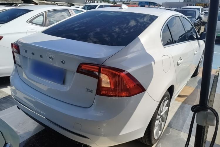 Used Volvo S60 2016 S60L T4 Zhiyuan Edition Rear Right 45 Deg