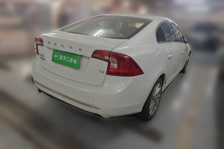 Used Volvo S60 2016 S60L T4 Zhiyuan Edition Rear Right 45 Deg