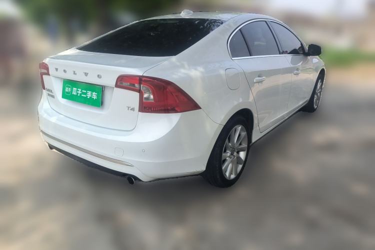 Used Volvo S60 2016 S60L T4 Zhiyuan Edition Rear Right 45 Deg