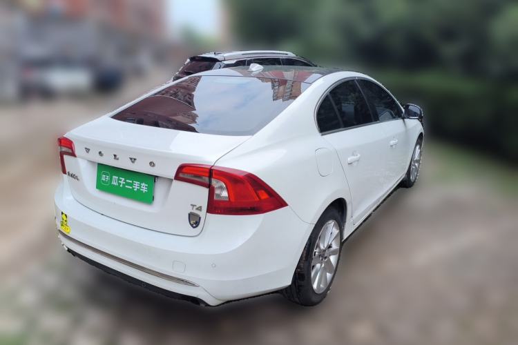 Used Volvo S60 2016 S60L T4 Zhiyuan Edition Rear Right 45 Deg