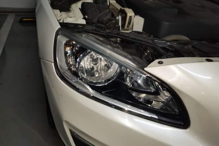Used Volvo S60 2016 S60L T3 Smart Drive Edition Right Front Headlight