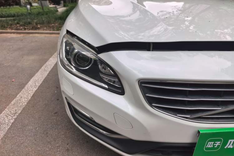 Used Volvo S60 2016 S60L T5 Intelligent Drive Edition Right Front Headlight