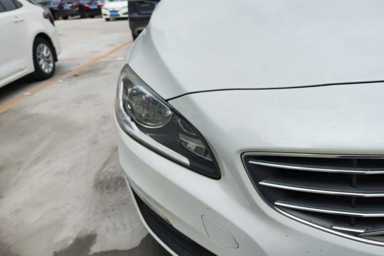 Used Volvo S60 2016 S60L T3 Smart Drive Edition Right Front Headlight
