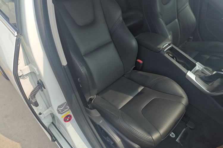 Used Volvo S60 2016 S60L T5 Intelligent Drive Edition Right Front Seat