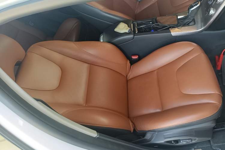 Used Volvo S60 2016 S60L T4 Zhiyuan Edition Right Front Seat