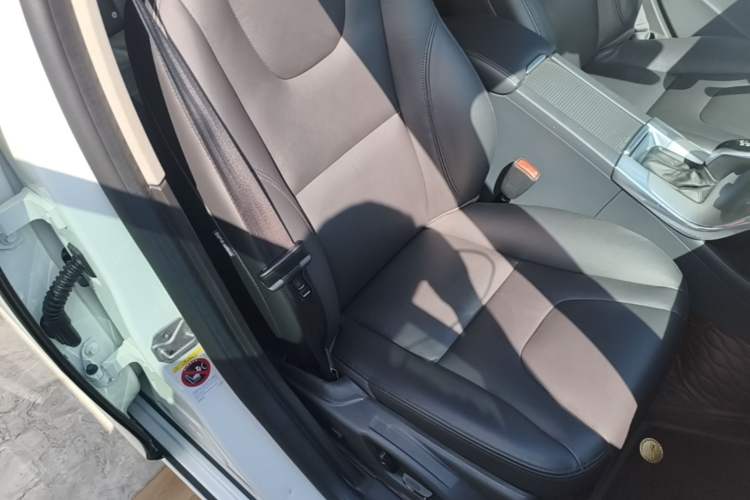 Used Volvo S60 2016 S60L T4 Zhiyuan Edition Right Front Seat