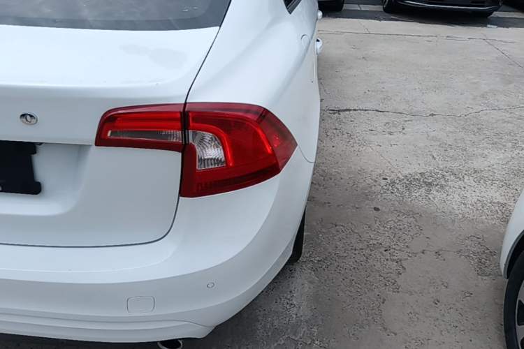Used Volvo S60 2016 S60L T3 Smart Drive Edition Right Rear Taillight