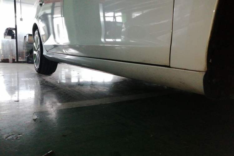Used Volvo S60 2016 S60L T4 Zhiyuan Edition Right Side Sill