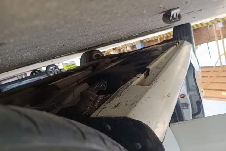 Used Volvo S60 2016 S60L T4 Zhiyuan Edition Right Side Sill