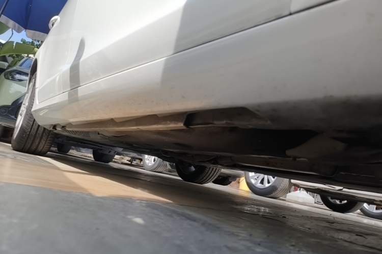 Used Volvo S60 2016 S60L T4 Zhiyuan Edition Right Side Sill