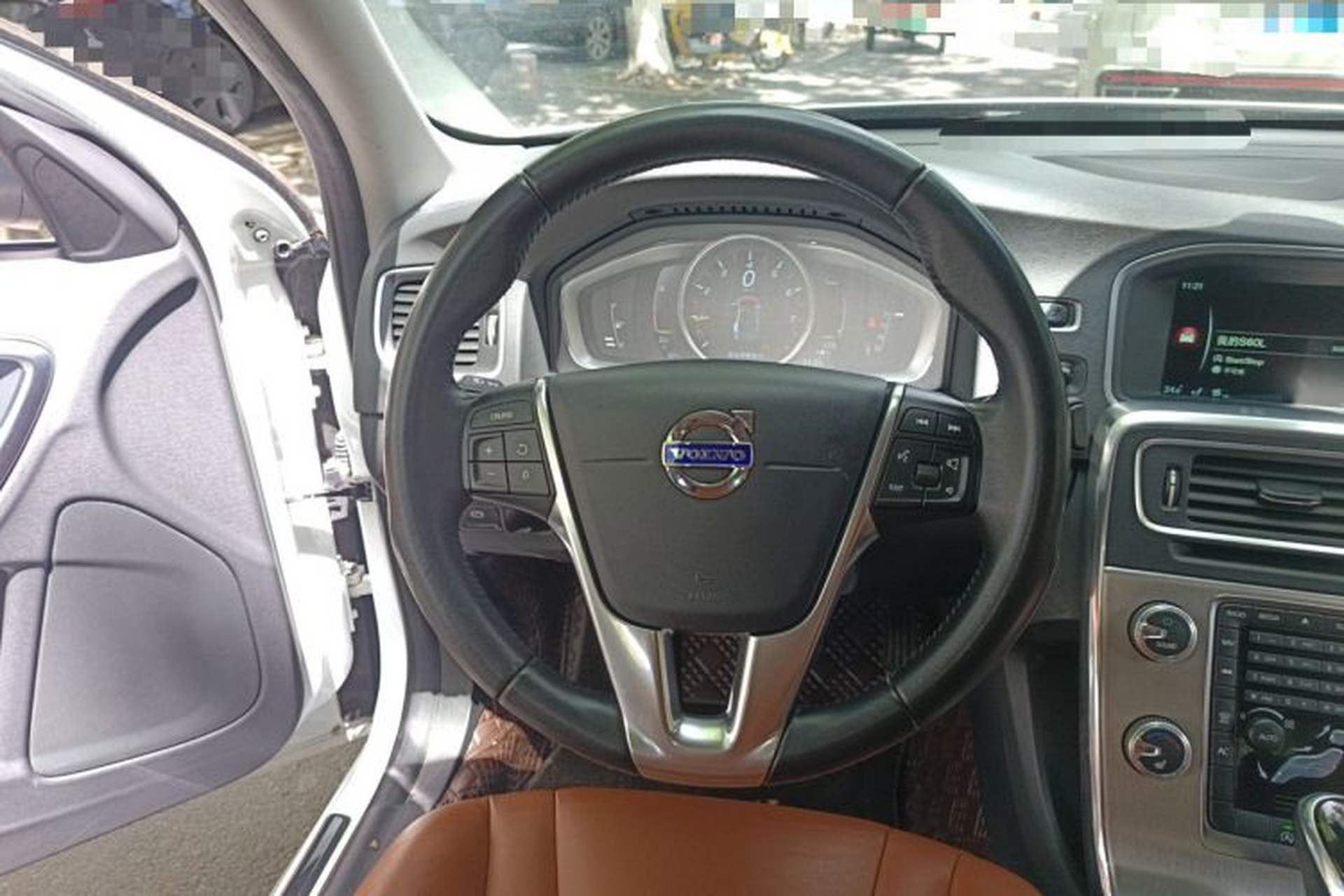 Used Volvo S60 2016 S60L T4 Zhiyuan Edition Steering Wheel
