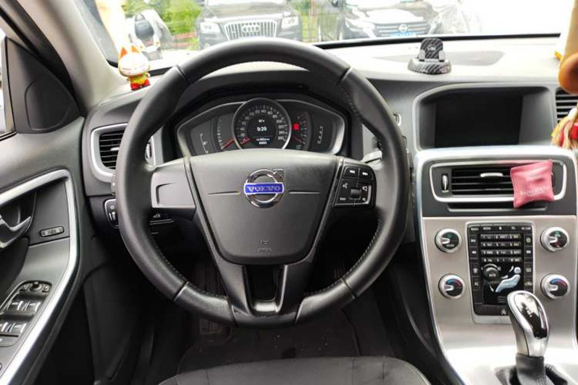 Used Volvo S60 2016 S60L T3 Smart Drive Edition Steering Wheel