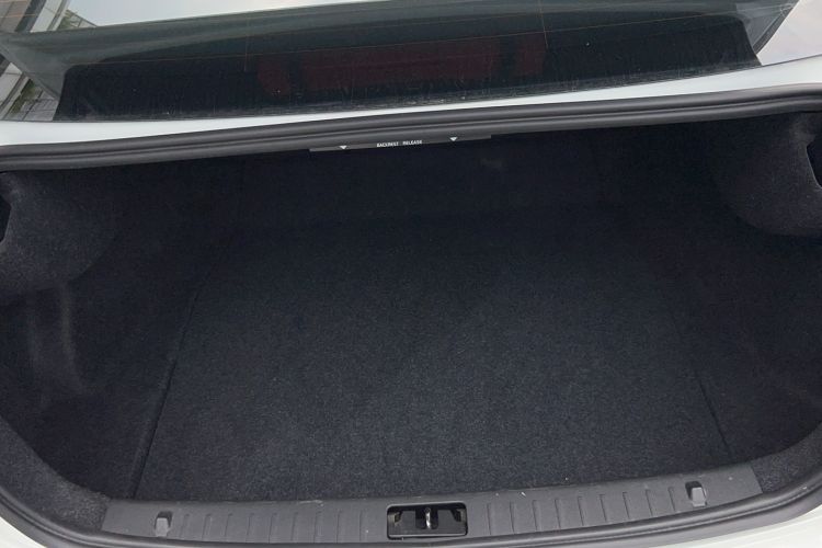 Used Volvo S60 2016 S60L T4 Zhiyuan Edition Trunk