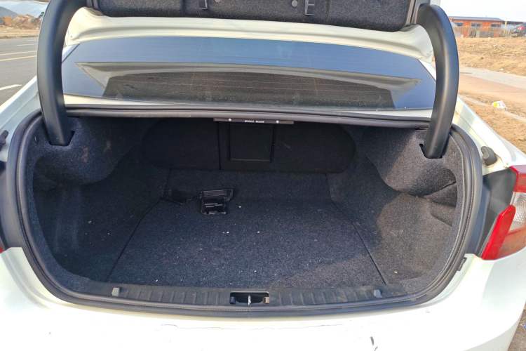 Used Volvo S60 2016 S60L T4 Zhiyuan Edition Trunk