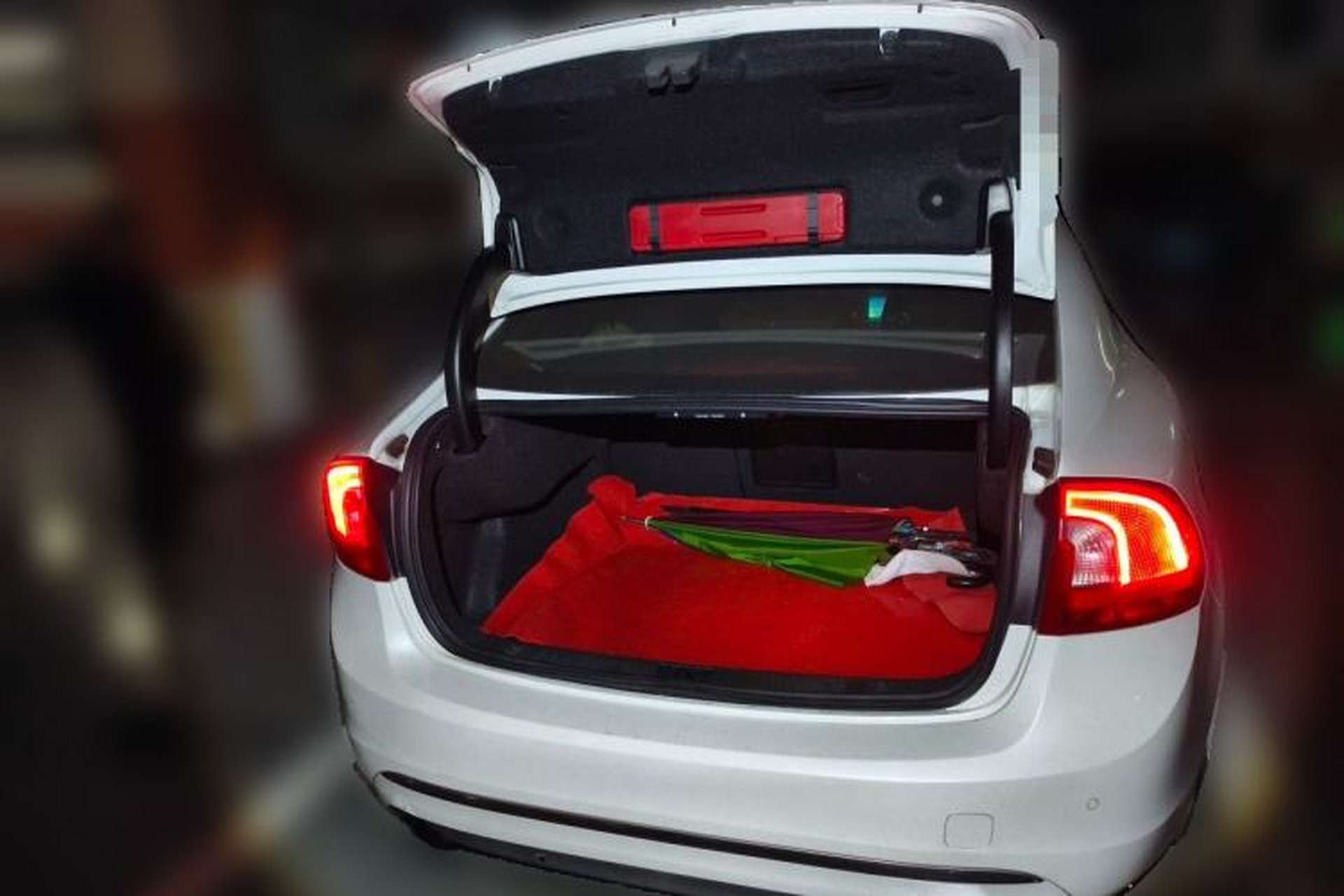 Used Volvo S60 2016 S60L T4 Zhiyuan Edition Trunk