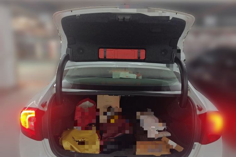 Used Volvo S60 2016 S60L T4 Zhiyuan Edition Trunk