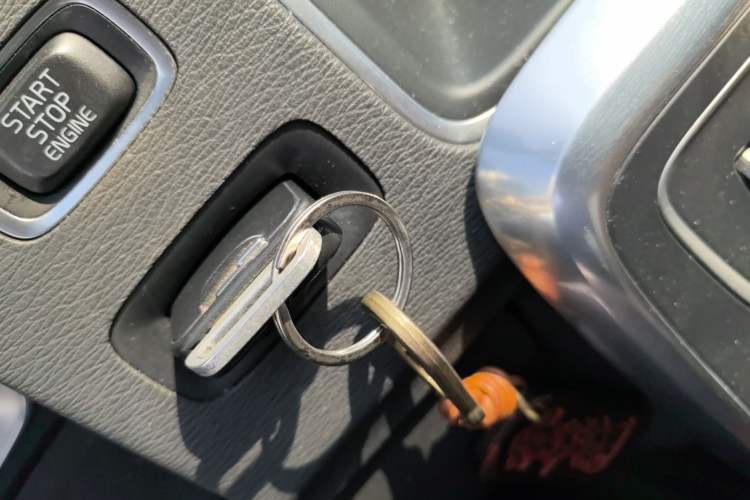 Used Volvo S60 2016 S60L T4 Zhiyuan Edition Vehicle Key