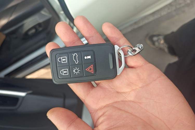 Used Volvo S60 2016 S60L T5 Intelligent Drive Edition Vehicle Key