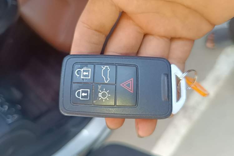 Used Volvo S60 2016 S60L T4 Zhiyuan Edition Vehicle Key