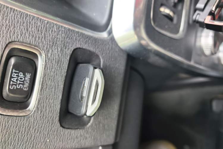 Used Volvo S60 2016 S60L T5 Intelligent Drive Edition Vehicle Key