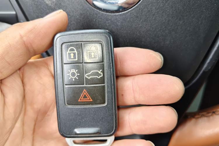 Used Volvo S60 2016 S60L T3 Smart Drive Edition Vehicle Key