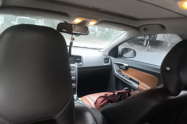 Used Volvo S60 2016 S60L T4 Zhiyuan Edition Headliner