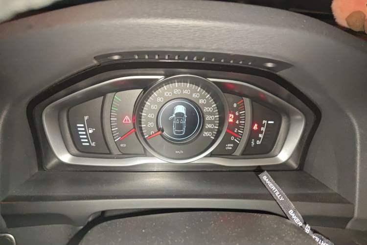 Used Volvo S60 2016 S60L T3 Smart Drive Edition Instrument Cluster